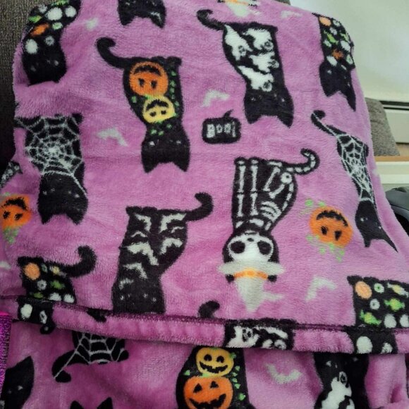 Fleece Halloween Cat Blanket - Picture 1 of 1